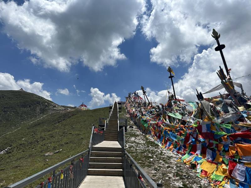 敦煌班車租賃時(shí)要注意些什么？