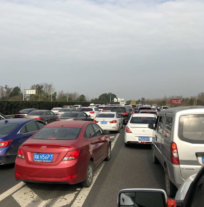 敦煌租車小團(tuán)包車旅游：青甘大環(huán)線包車旅游，敦煌專業(yè)地接帶你游