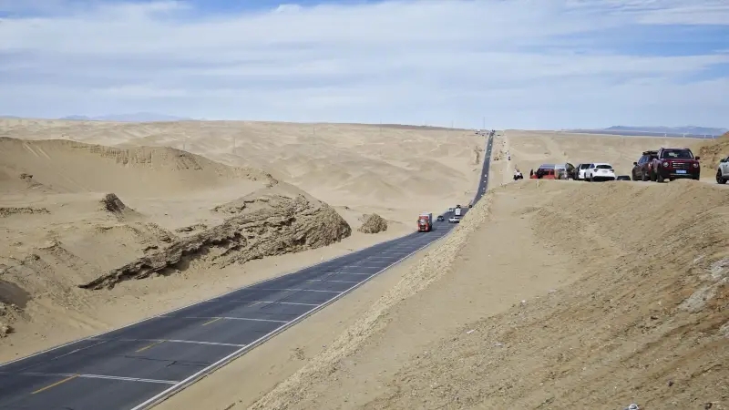 甘肅包車旅游推薦：逐西租車公司